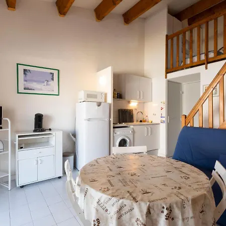 1 Bedroom House For 6 *
